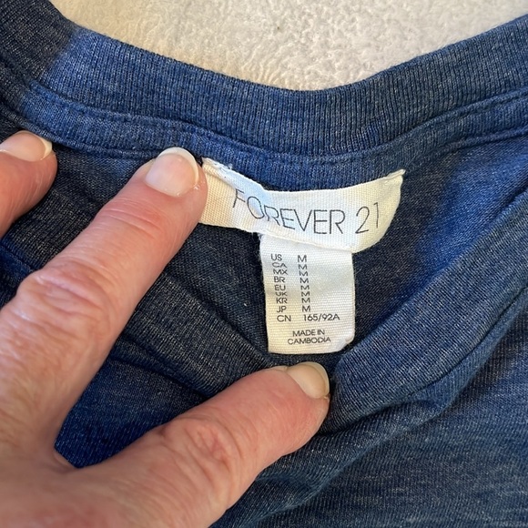 Forever 21 Tupac forPRESIDENT  Medium blue women’s cut T-shirt gold glitter SZ M - Picture 3 of 9